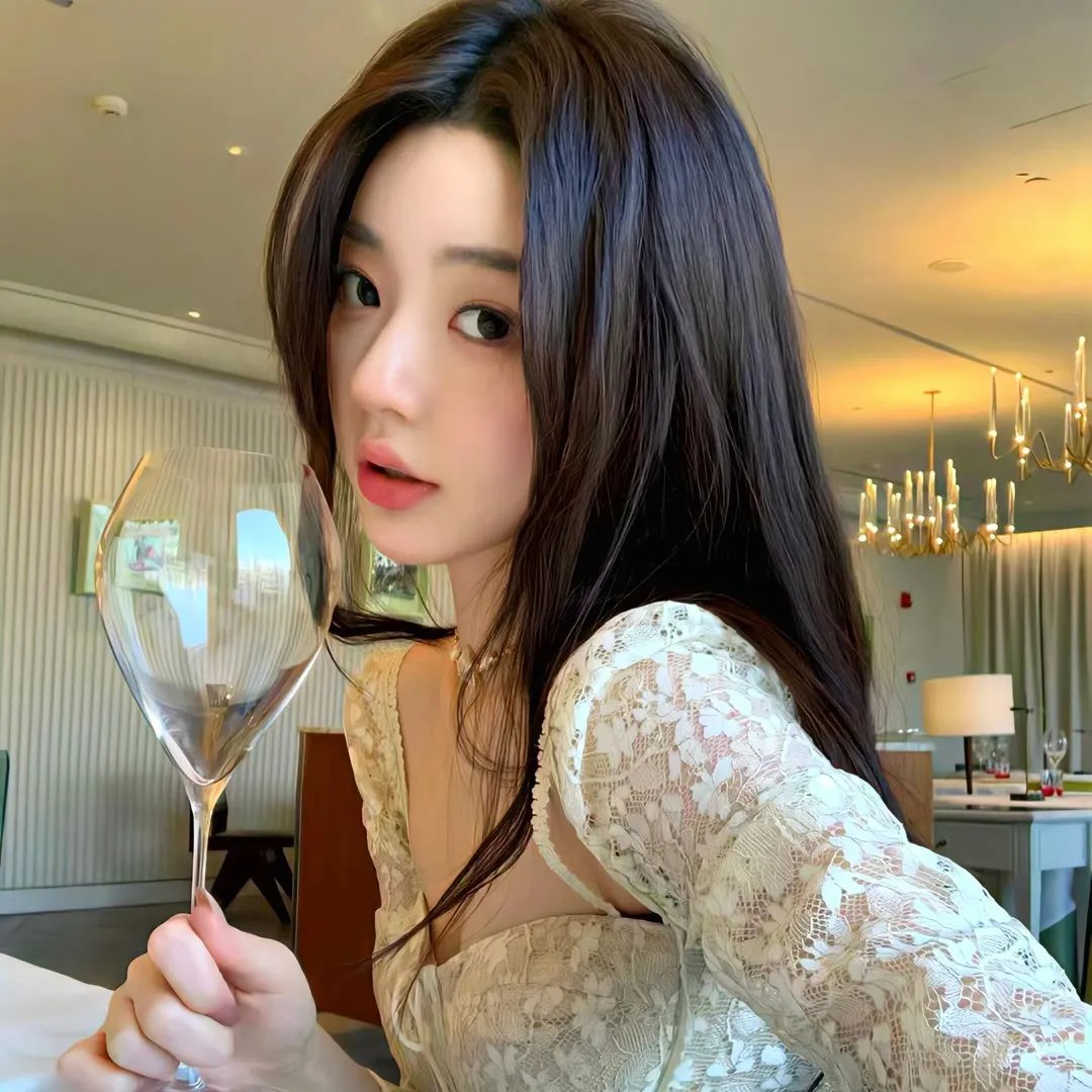 哈啰,我叫朵莉丝